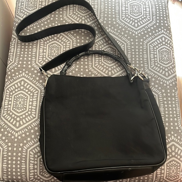 Authentic Gucci Bamboo Crossbody Shoulder Bag - Picture 2 of 12